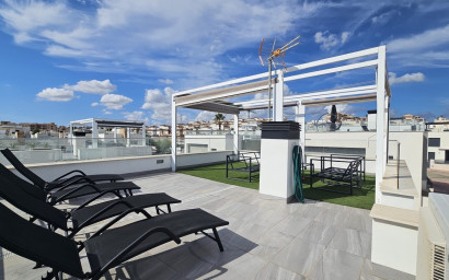 Resale - Villa -
Villamartín