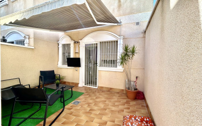 Revente - Maison mitoyenne -
Formentera del Segura