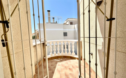 Revente - Maison mitoyenne -
Formentera del Segura