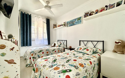 Revente - Maison mitoyenne -
Formentera del Segura