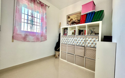 Revente - Maison mitoyenne -
Formentera del Segura
