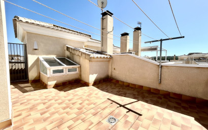 Revente - Maison mitoyenne -
Formentera del Segura