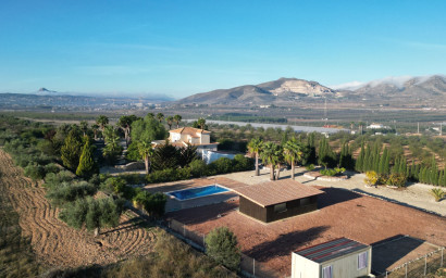 Revente - Villa -
Hondón de las Nieves