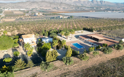 Revente - Villa -
Hondón de las Nieves
