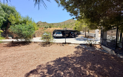 Resale - Finca - Country Property -
Hondón de los Fráiles