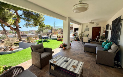 Revente - Villa -
Elche - Center