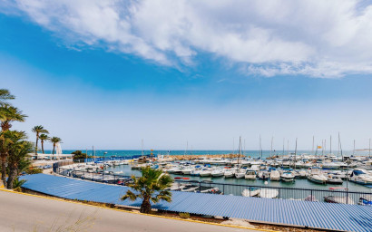 Herverkoop - Villa -
Orihuela Costa - Lomas de Don Juan