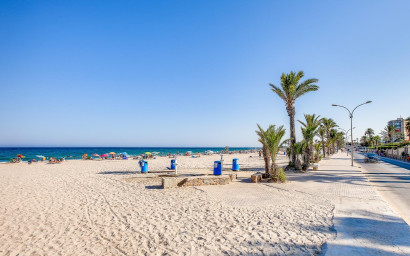 Herverkoop - Villa -
Orihuela Costa - Lomas de Don Juan