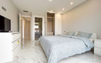 Herverkoop - Villa -
Villamartín - Costa Blanca
