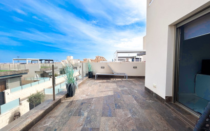 Herverkoop - Villa -
Villamartín - Costa Blanca