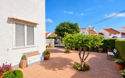Revente - Maison mitoyenne -
Torrevieja - Costa Blanca
