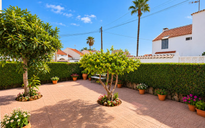 Revente - Maison mitoyenne -
Torrevieja - Costa Blanca