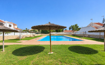 Revente - Maison mitoyenne -
Torrevieja - Costa Blanca