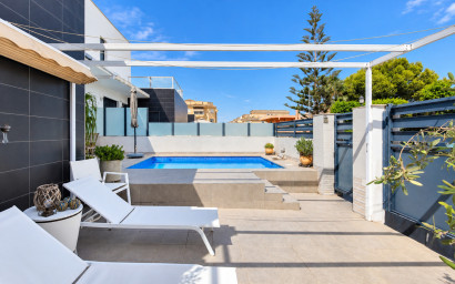 Herverkoop - Villa -
Formentera del Segura - Costa Blanca