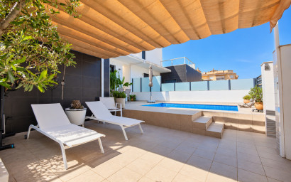 Herverkoop - Villa -
Formentera del Segura - Costa Blanca
