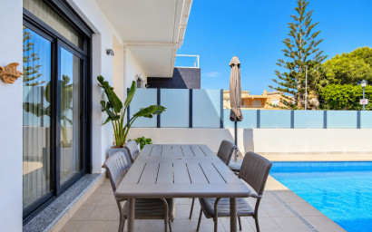Herverkoop - Villa -
Formentera del Segura - Costa Blanca