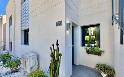 Resale - Apartment -
San Miguel de Salinas - Inland