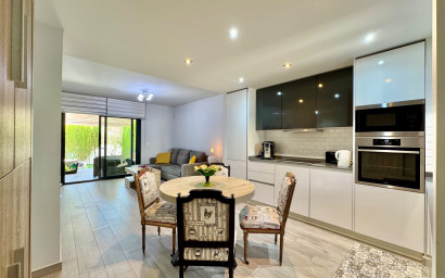 Resale - Apartment -
San Miguel de Salinas - Inland