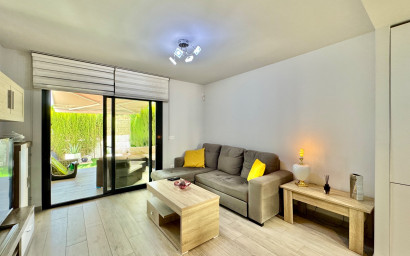 Resale - Apartment -
San Miguel de Salinas - Inland