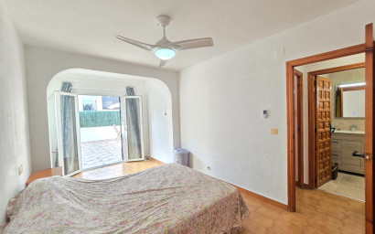 Revente - Maison mitoyenne -
Villamartín - Costa Blanca
