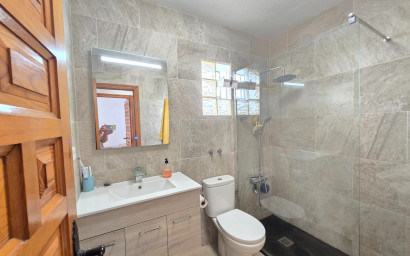Revente - Maison mitoyenne -
Villamartín - Costa Blanca