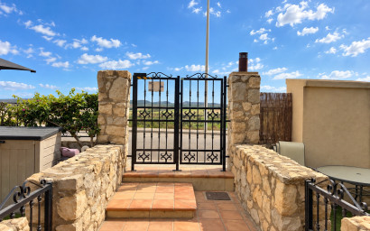 Revente - Maison mitoyenne -
Algorfa - Inland