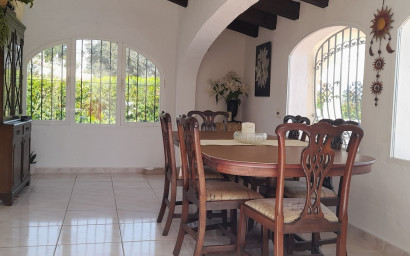 Revente - Villa -
Orba - Inland