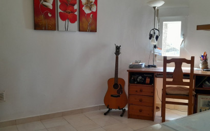 Revente - Villa -
Orba - Inland