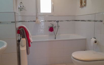 Revente - Villa -
Orba - Inland