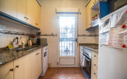 Herverkoop - Villa -
Entre Naranjos - Inland