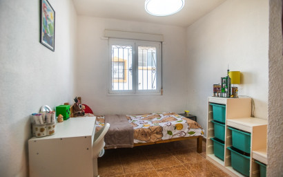 Herverkoop - Villa -
Entre Naranjos - Inland