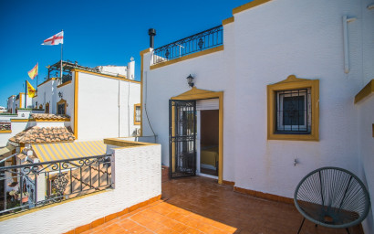 Herverkoop - Villa -
Entre Naranjos - Inland
