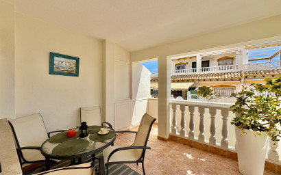 Herverkoop - Herenhuis -
Orihuela Costa - Costa Blanca