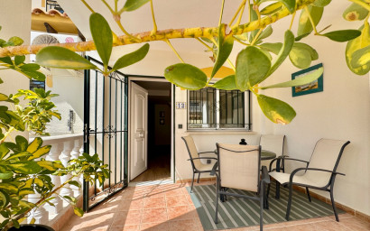 Herverkoop - Herenhuis -
Orihuela Costa - Costa Blanca