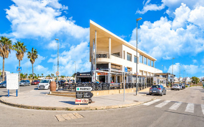 Herverkoop - Plat -
Entre Naranjos - Inland