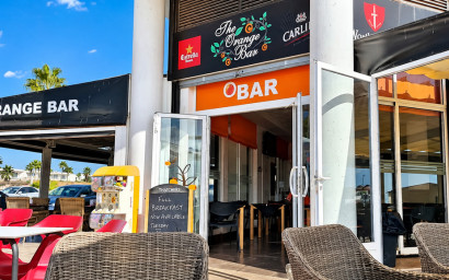 Herverkoop - Plat -
Entre Naranjos - Inland