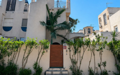 Herverkoop - Herenhuis -
Torrevieja - Costa Blanca