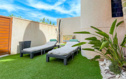 Herverkoop - Herenhuis -
Torrevieja - Costa Blanca