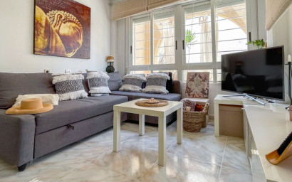 Herverkoop - Herenhuis -
Torrevieja - Costa Blanca
