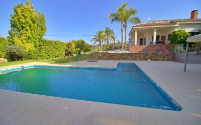 Resale - Villa -
Elche - Peña las Águilas