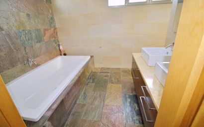 Resale - Villa -
Elche - Peña las Águilas