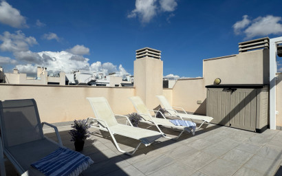 Revente - Penthouse -
Orihuela Costa - Villamartín
