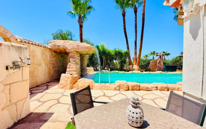 Revente - Villa -
Daya Vieja