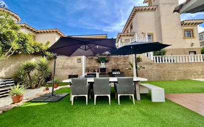 Revente - Villa -
Villamartín
