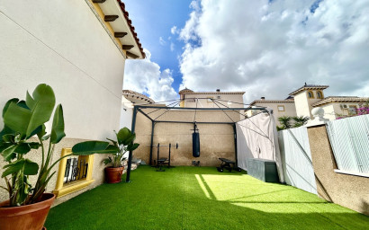 Revente - Villa -
Villamartín