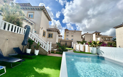 Revente - Villa -
Villamartín