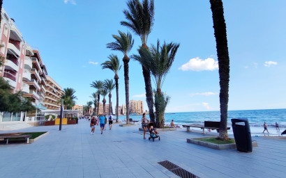 Resale - Apartment -
Torrevieja