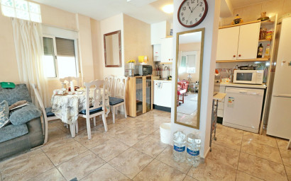 Herverkoop - Herenhuis -
Torrevieja - Torretas