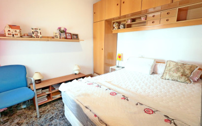 Herverkoop - Herenhuis -
Torrevieja - Torretas