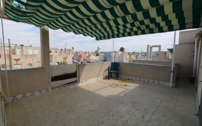 Herverkoop - Herenhuis -
Torrevieja - Torretas
